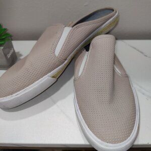 Tommy Hilfiger ladies flats